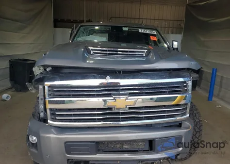 2017 Chevrolet Silverado K2500 High Country z USA, uszkodzony, nr VIN 1GC1KXEY5HF169400